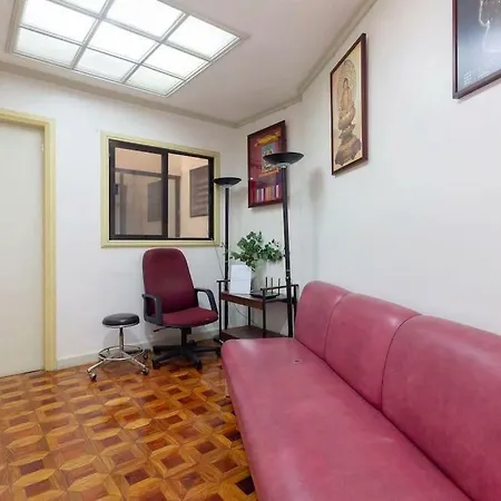 ホテル131 Roosevelt Ave Penthouse 25 Mbps