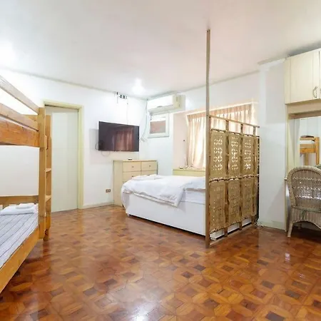 131 Roosevelt Ave Penthouse 25 Mbps