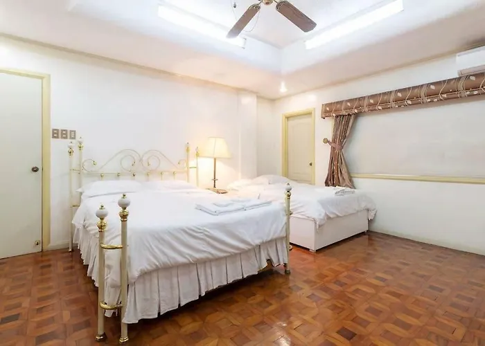 131 Roosevelt Ave Penthouse 25 Mbps